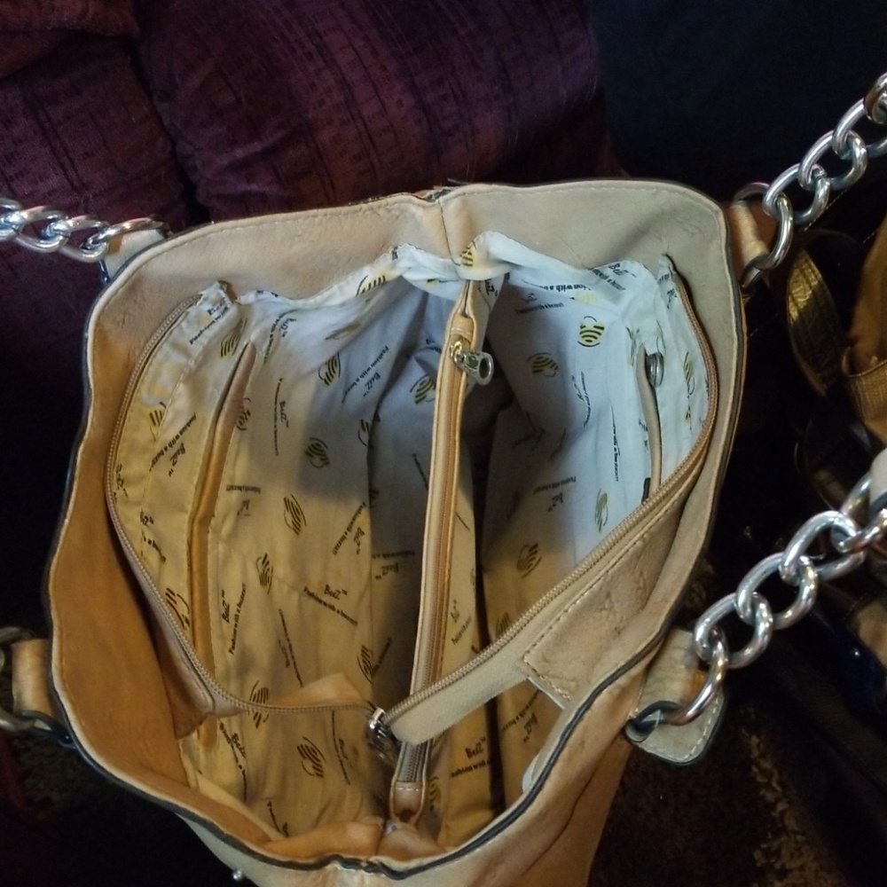 Purse - Picture 3 of 5